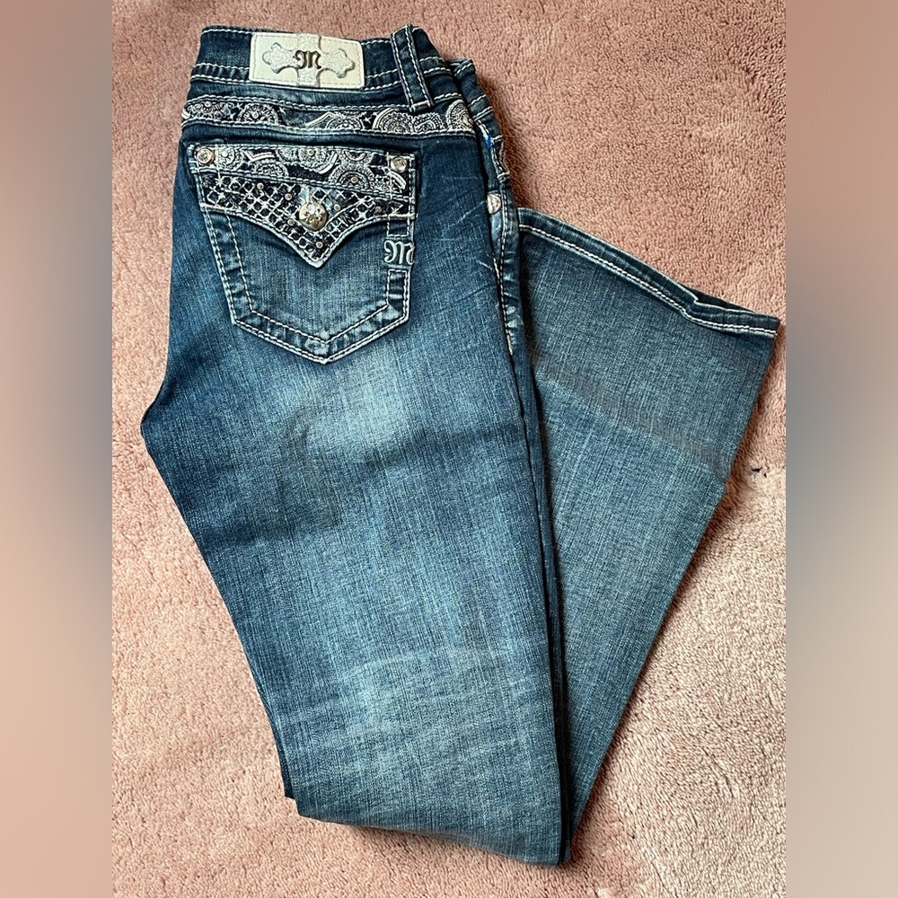 MISS ME JEANS size 27 x31 .Preowned!